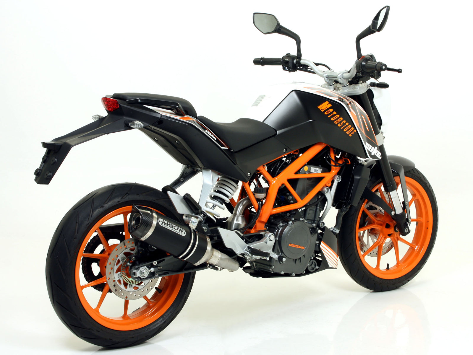 Street Thunder Aluminium Dark" Slip On With Carbon End Cap"