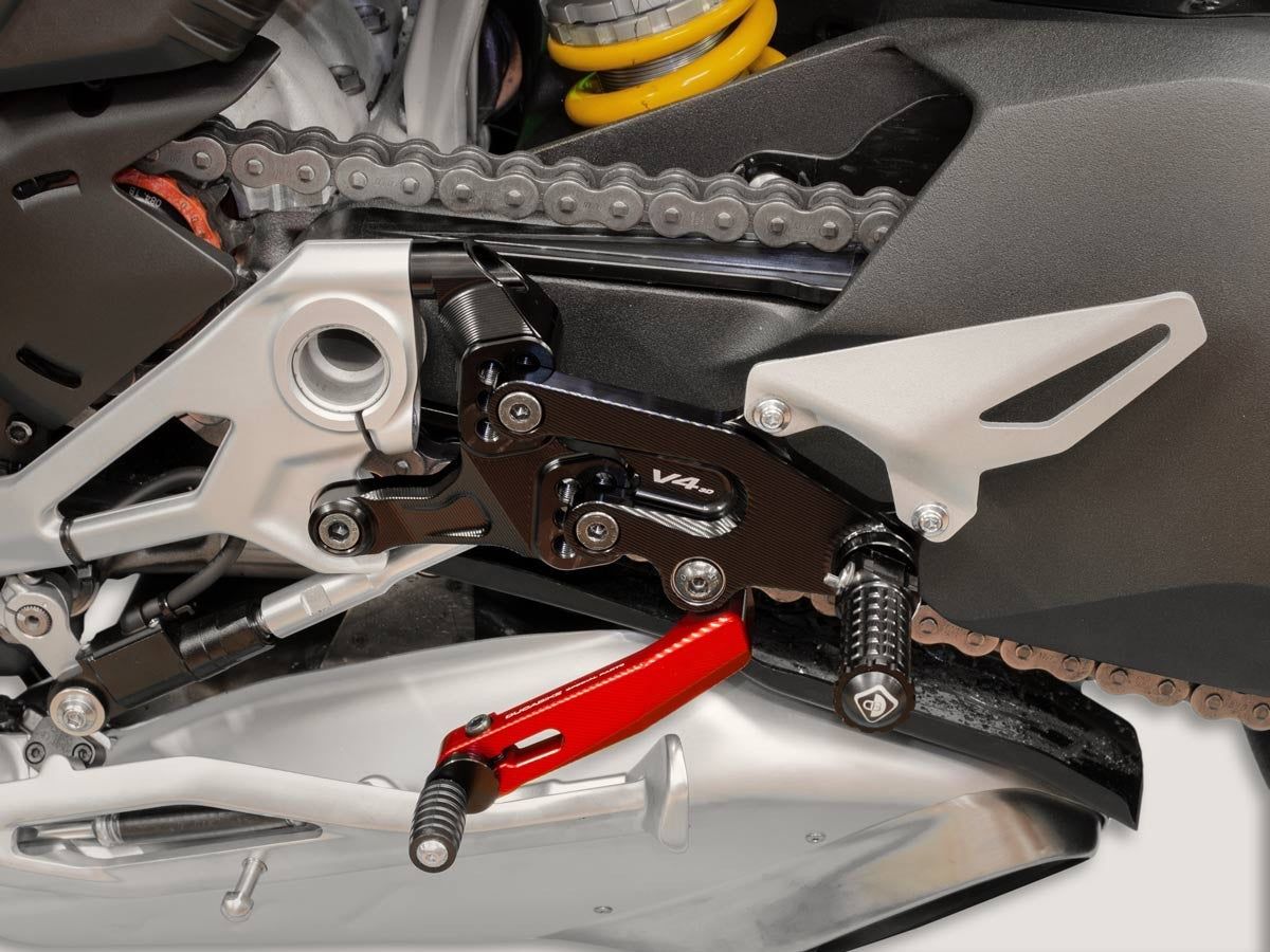 Ducabike DBK PRSFV401 SF V4 Adjustable Rearset - BLACK-RED
