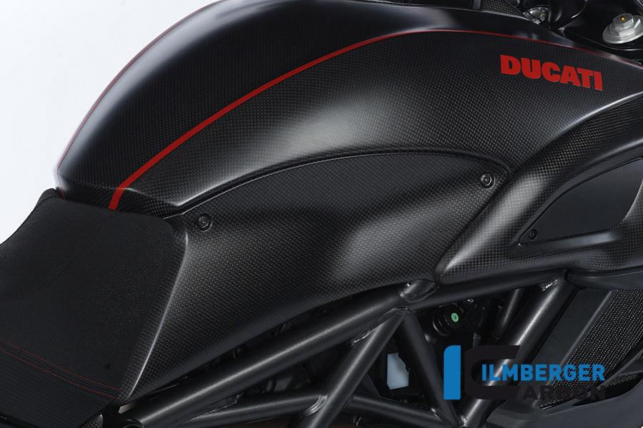 Ilmberger Carbon Right Side Cover On Tank Carbon