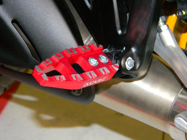 Ducabike DBK PPDVP05 Adjustable Passengers Pegs - RED