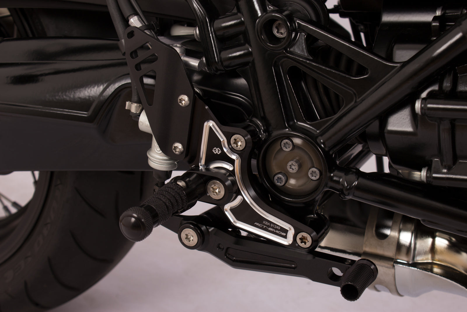 Gilles Tooling Footrest System RCT10GT Black-Silver