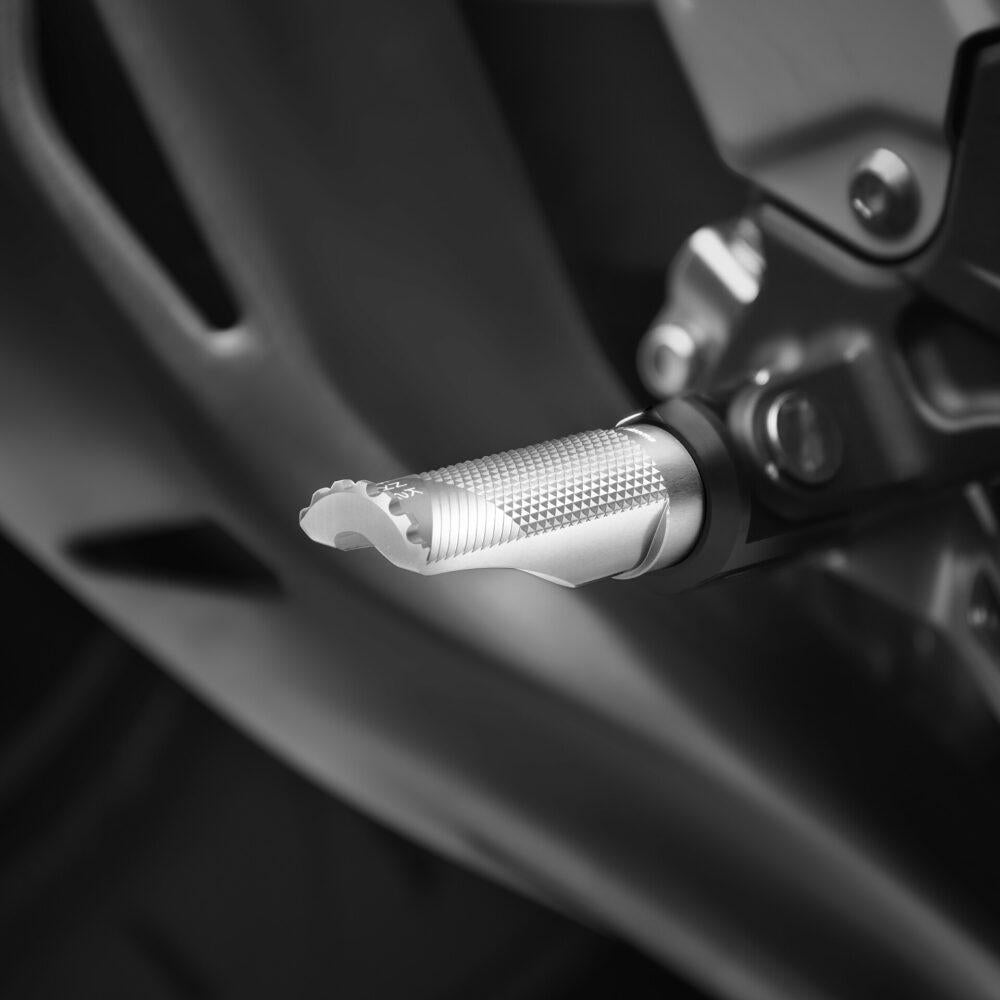 Rizoma Snake Pegs