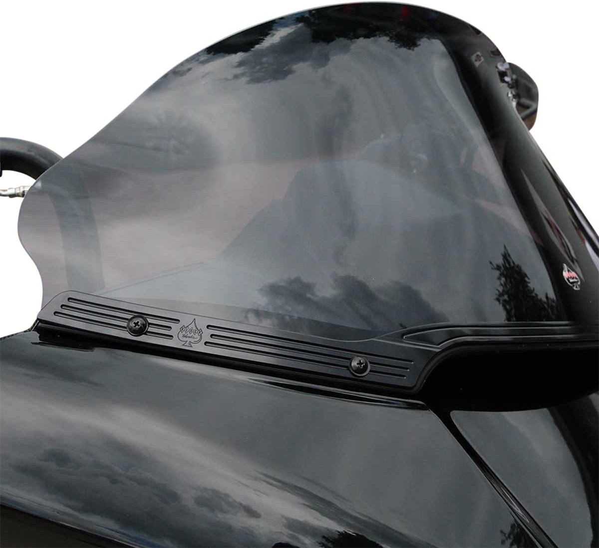 Klock Werks Flare® Windshield Trim - Logo - Blacked Out - Harley-Davidson®