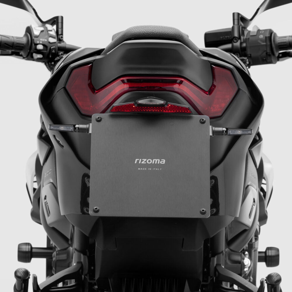 Rizoma Fox License Plate Support Kit