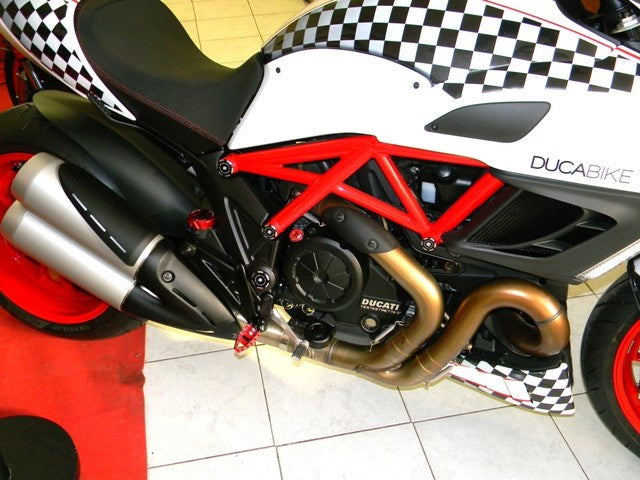 Ducabike DBK PPDVP05 Adjustable Passengers Pegs - RED
