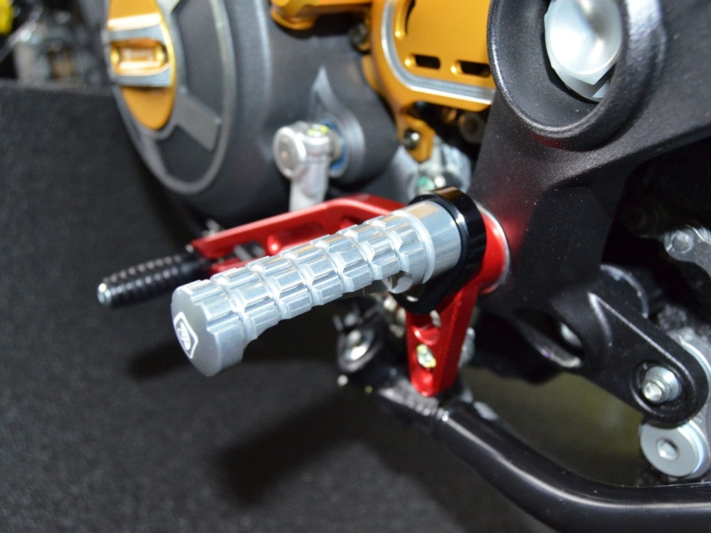 Ducabike DBK PPSCRA02 Adjustable Foot Pegs Scrambler - SILVER