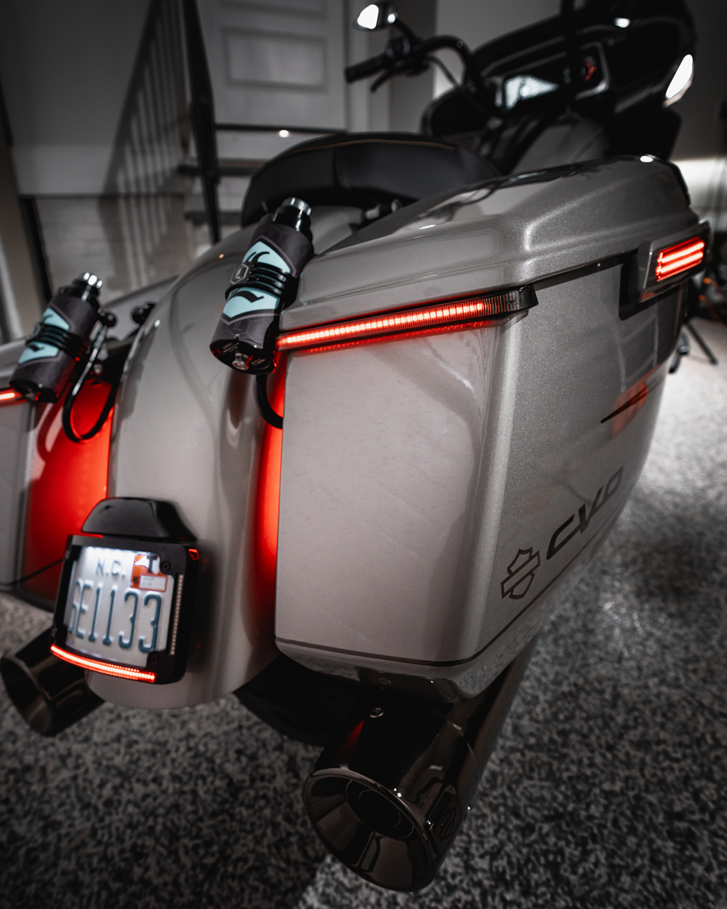 Custom Dynamics Radius License Plate Mount Assembly For CVO™