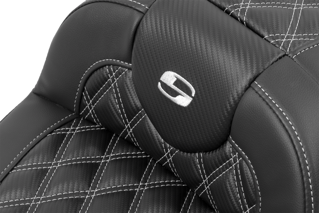 Saddlemen Roadsofa™ Extended Reach Seat - With Backrest - Lattice Stitch - Silver Stitch - FLTR/FLHX '23-'24