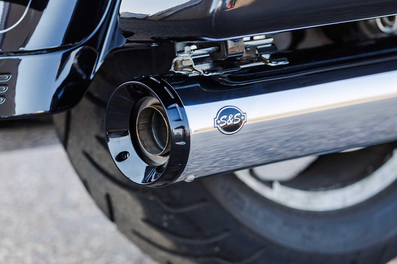 S&S Cycle 4-1/2" GNX Slip-On Mufflers