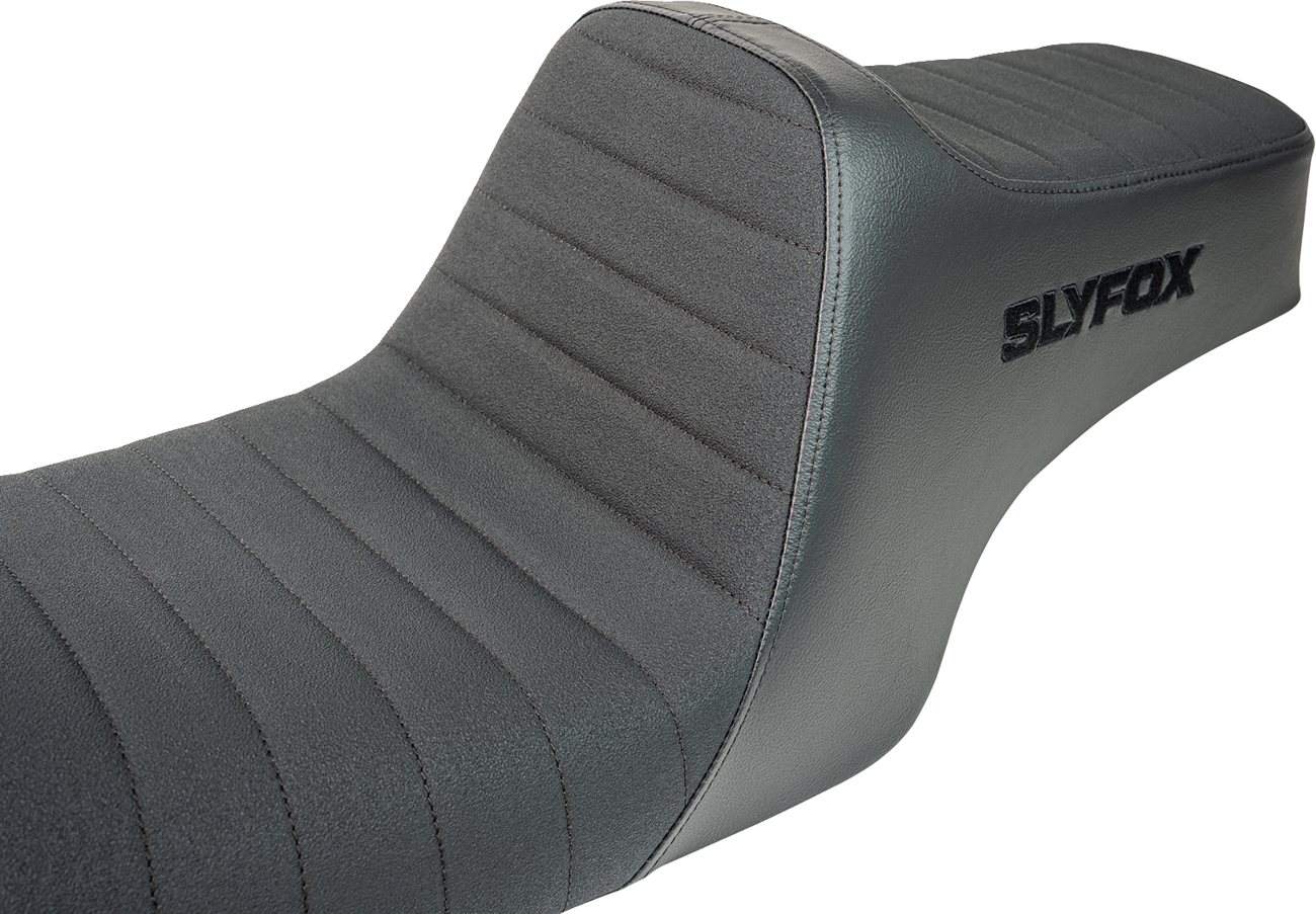 Slyfox High Noon Seat - Vinyl - Classic Stitch - Black Logo - FL '97-'07