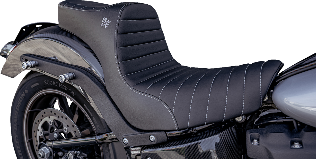 Slyfox Chariot Seat - Black Classic Stitch - Silver Logo - FLSB '18-'21/FXLR '18-'26