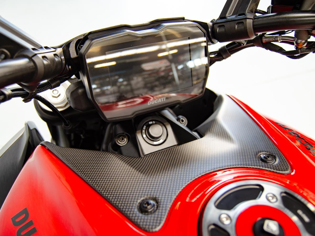 Ducabike DBK CRB81O Diavel V4 Matt Carbon Tank Cover