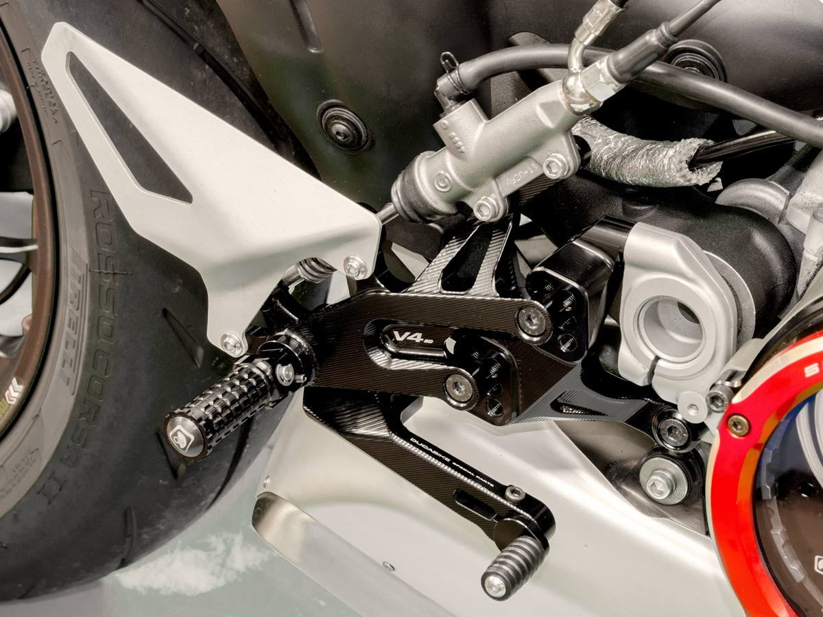 Ducabike DBK PRSFV401 SF V4 Adjustable Rearset - BLACK-BLACK