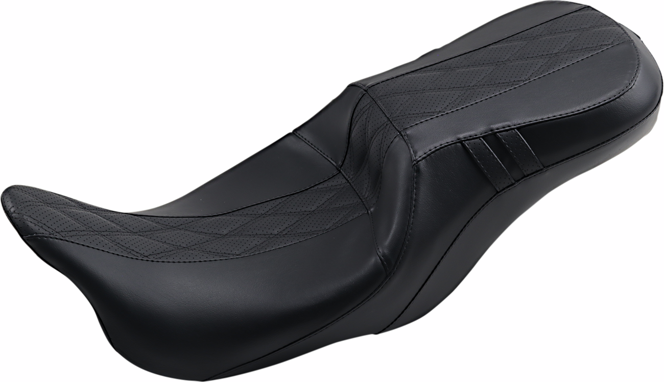 Le Pera Outcast GT-2 Seat - 2-Up - W/O Backrest - Black Double Diamond - Perforated - FL '08-'23