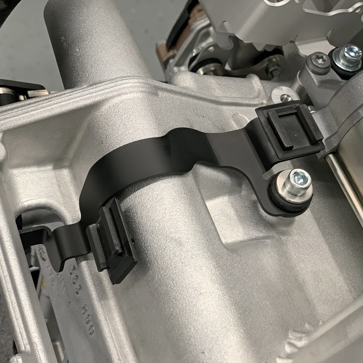 Alpha Racing Mounting kit for M RCK wiring loom