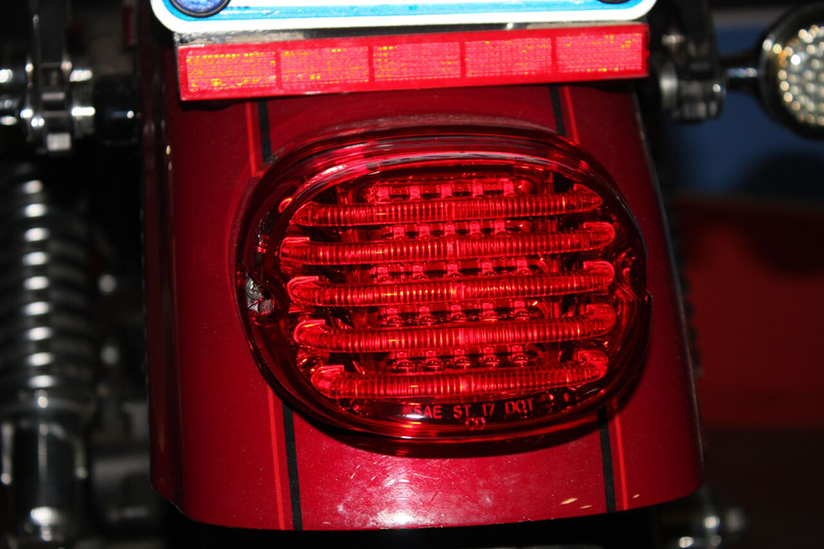 Custom Dynamics ProBEAM® Low-Profile LED Taillight Kit — With No Tag Light
