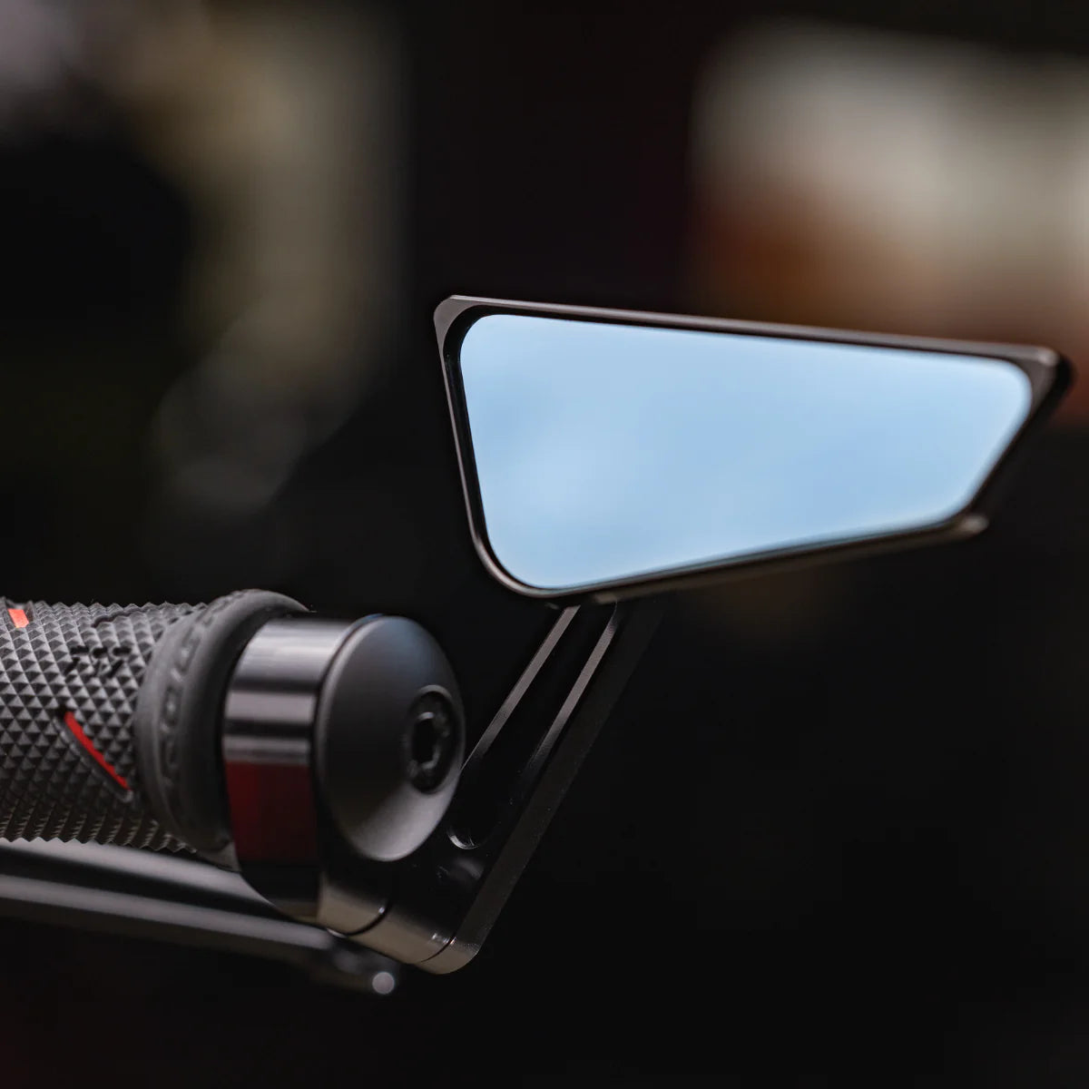 Rizoma Cut Edge Bar End Mirror