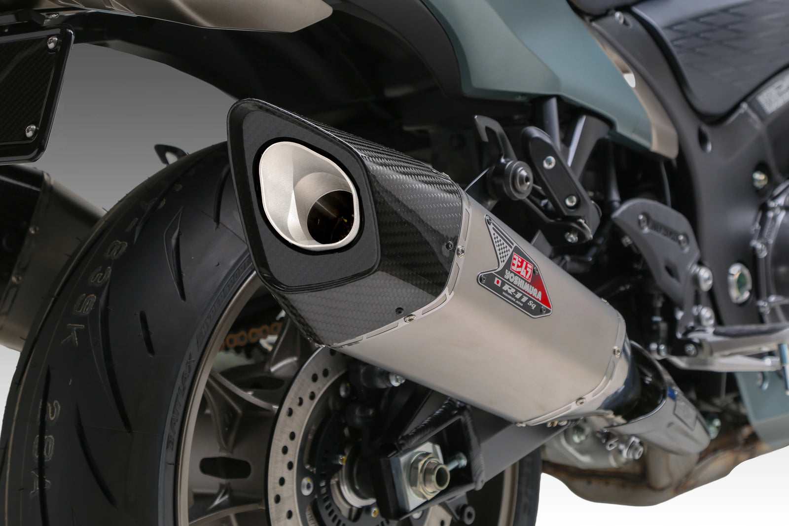 Yoshimura HAYABUSA 2021-26 Race R-11sq-R Dual Stainless Slip-On Exhaust, W/ Stainless Mufflers