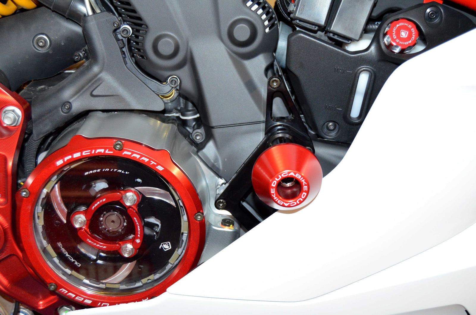 Ducabike DBK PTSS02 Supersport My17 Frame Protection - RED