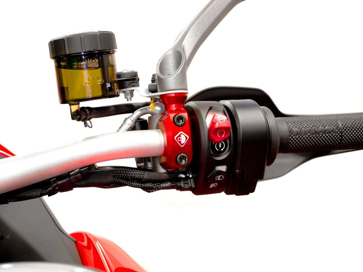 Ducabike DBK CVS06 MTSV4 Brake Pump Clamp - RED