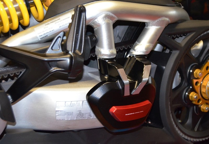 Ducabike DBK Pfxdv01 Xdiavel Swingarm Protection - BLACK-RED