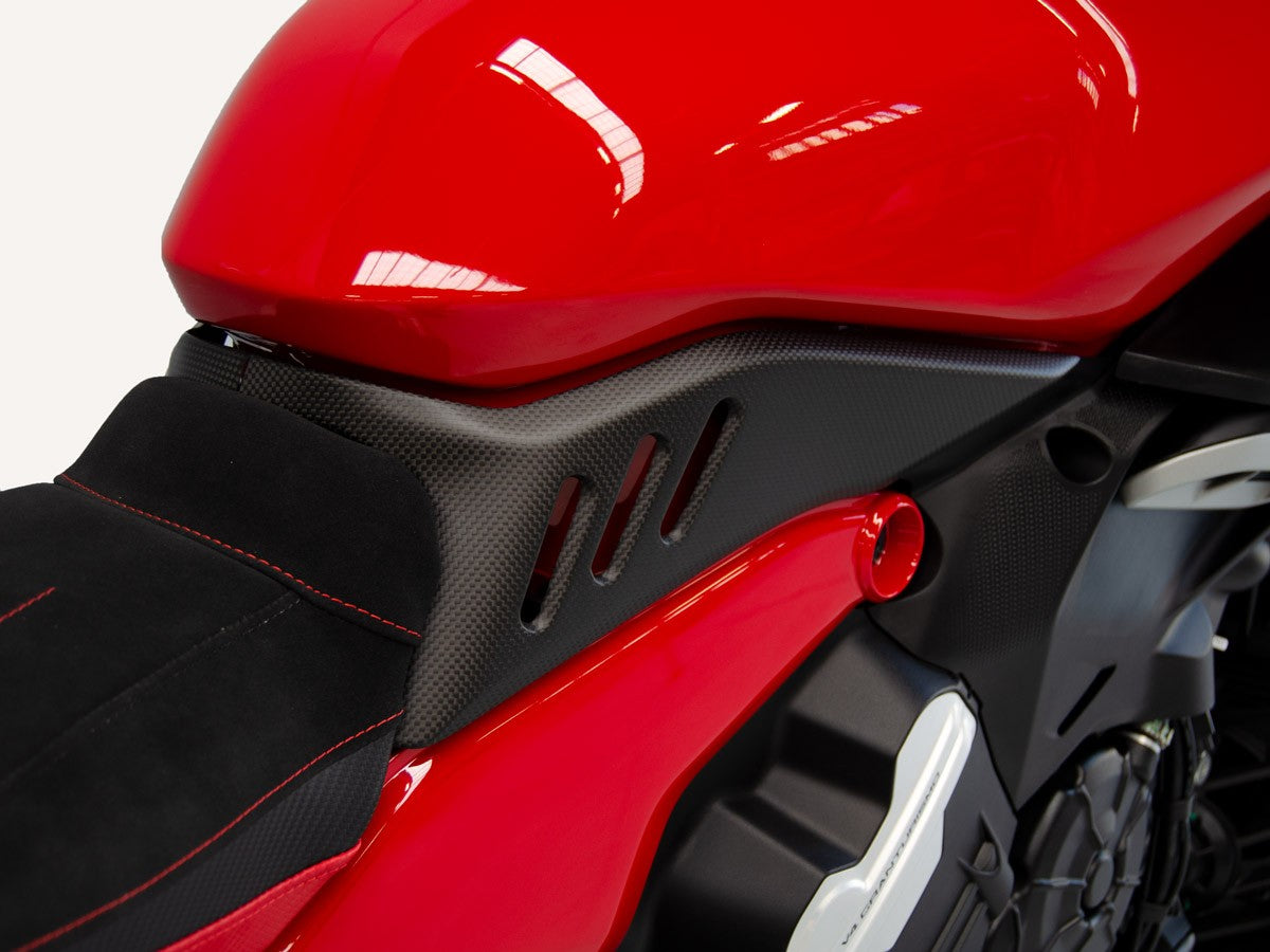 Ducabike DBK CRB71O Diavel V4 Matt Carbon Tank Sides