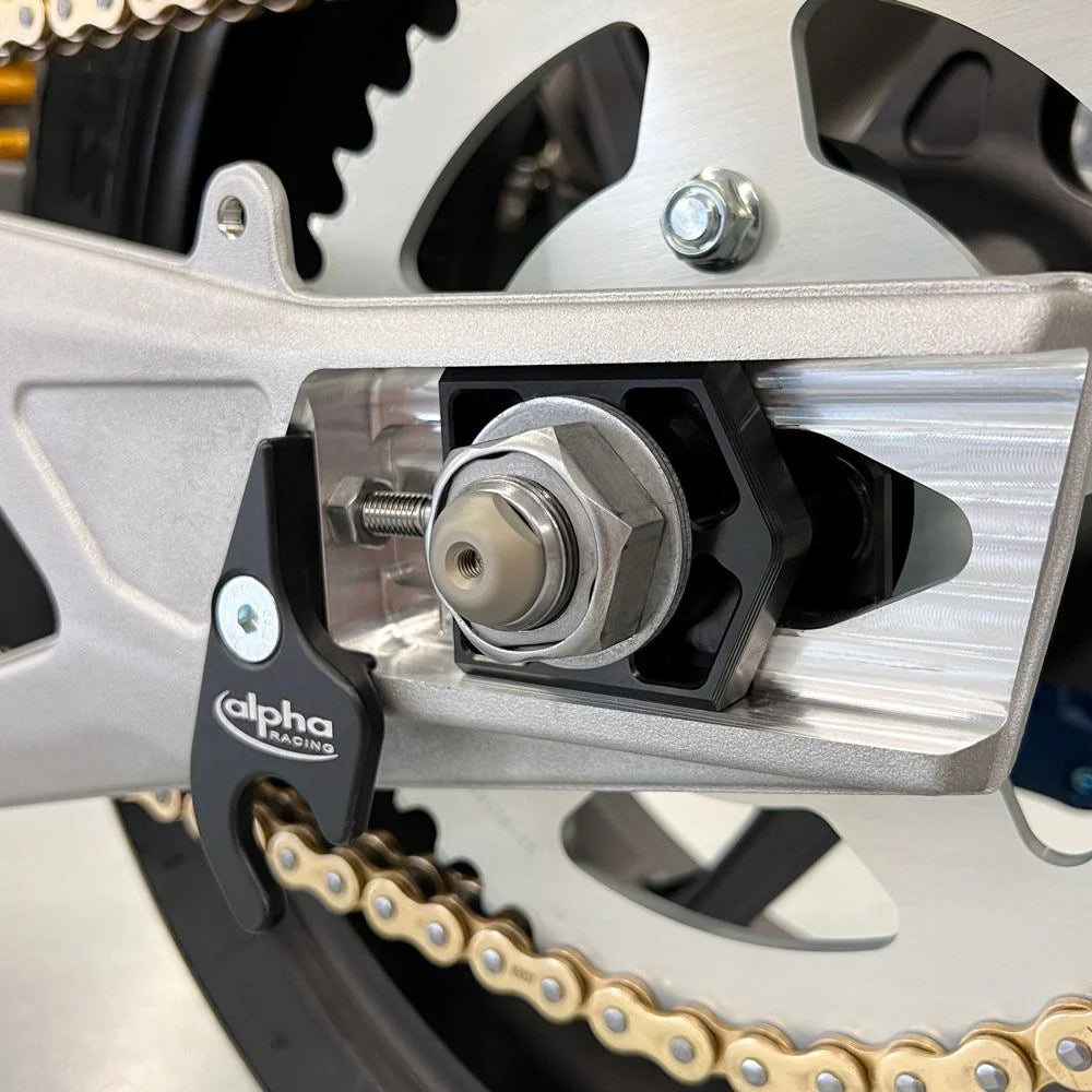 Alpha Racing Quick Release Rear Axle Kit For BMW S1000RR M1000RR