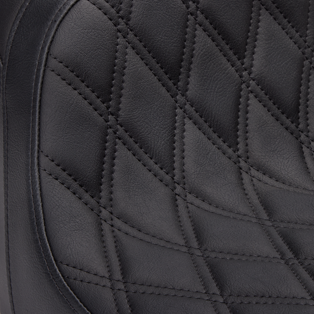 Drag Specialties Seats Predator 2-Up Seat - Vinyl - Double Diamond - W/O Backrest - FLH/FLTR '08-'23