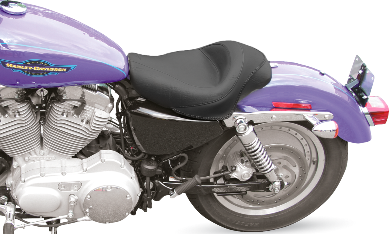 Mustang Solo Seat - No Studs - XL '04-'21