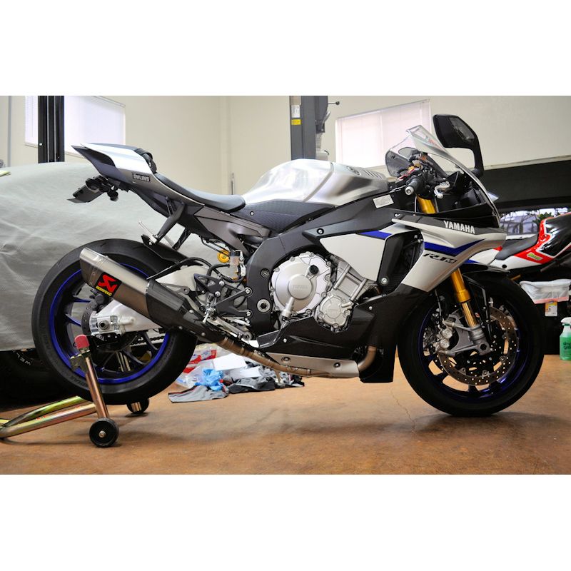 Akrapovic Evolution GP Full Titanium Exhaust System Yamaha R1 R1M