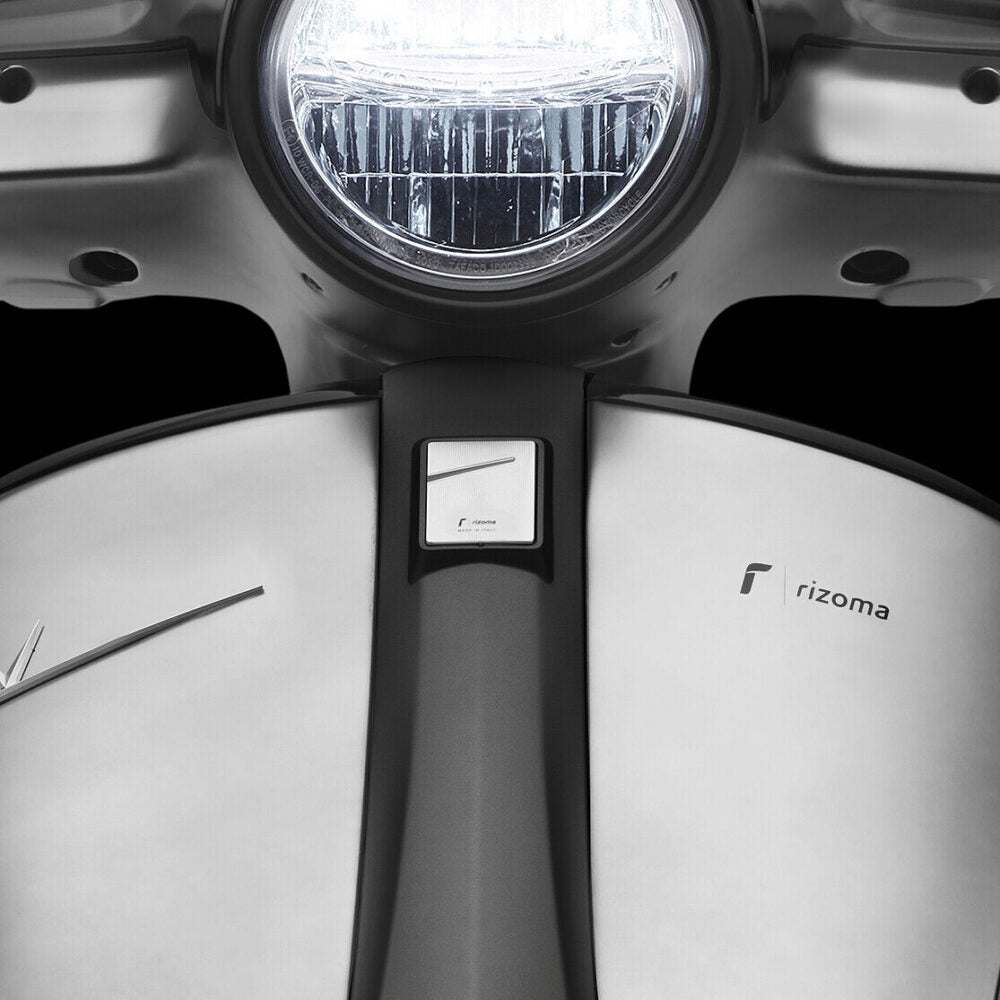 Rizoma Resto Mod Front Emblem