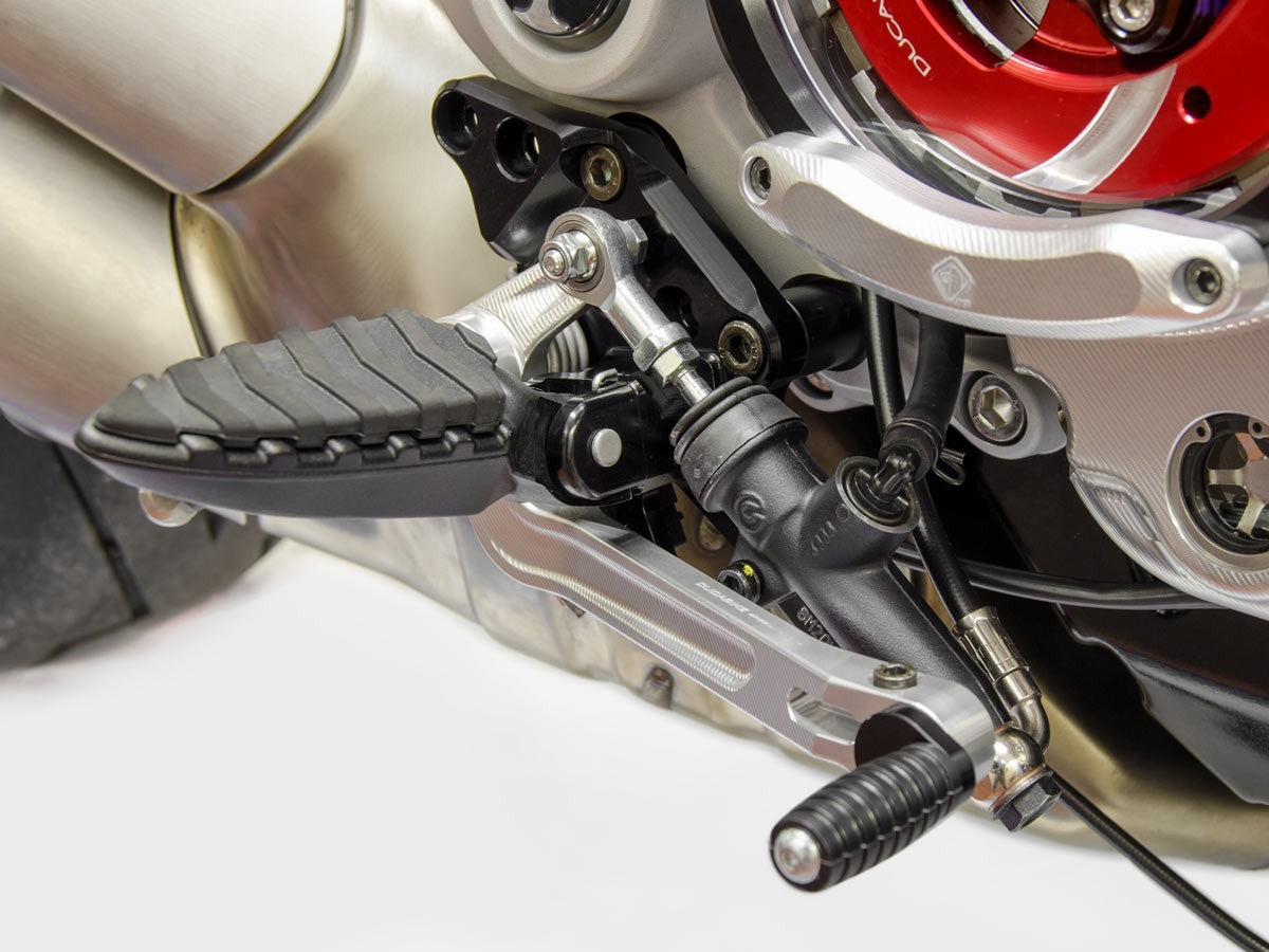 Ducabike DBK Prdv12601 Diavel 1260 Adjustable Rearset