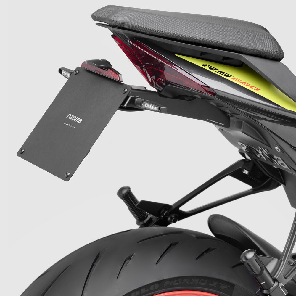 Rizoma Fox License Plate Support Kit