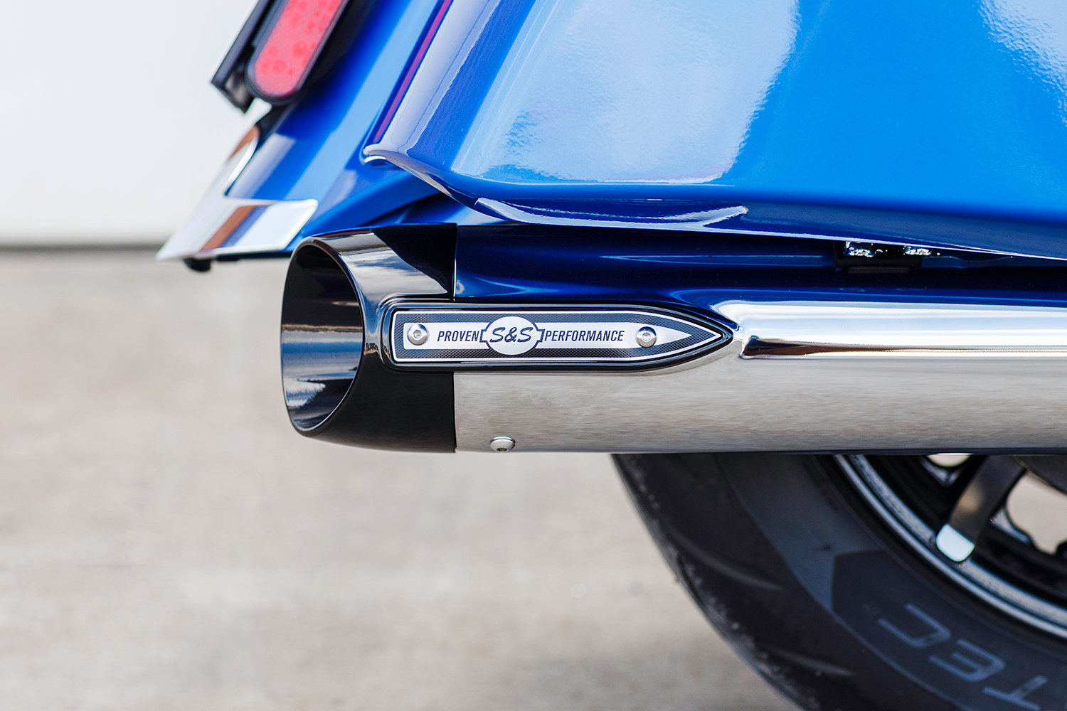S&S Cycle 4" Broadhead Slip-On Mufflers