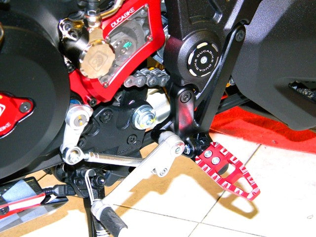 Ducabike DBK PPDVP05 Adjustable Passengers Pegs - RED