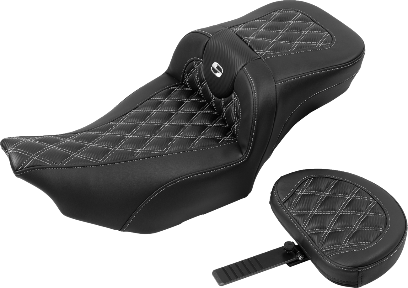 Saddlemen Roadsofa™ Extended Reach Seat - With Backrest - Lattice Stitch - Silver Stitch - FLTR/FLHX '23-'24