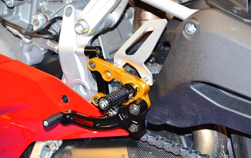 Ducabike DBK PR119903 Adjustable Rearset SBK Panigale - BLACK-GOLD