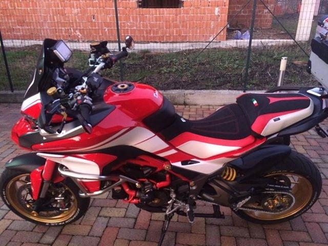 Ducabike DBK CSMTSC15 MTS 1200 My15 Comfort Seat Cover - BLACK-RED-WHITE