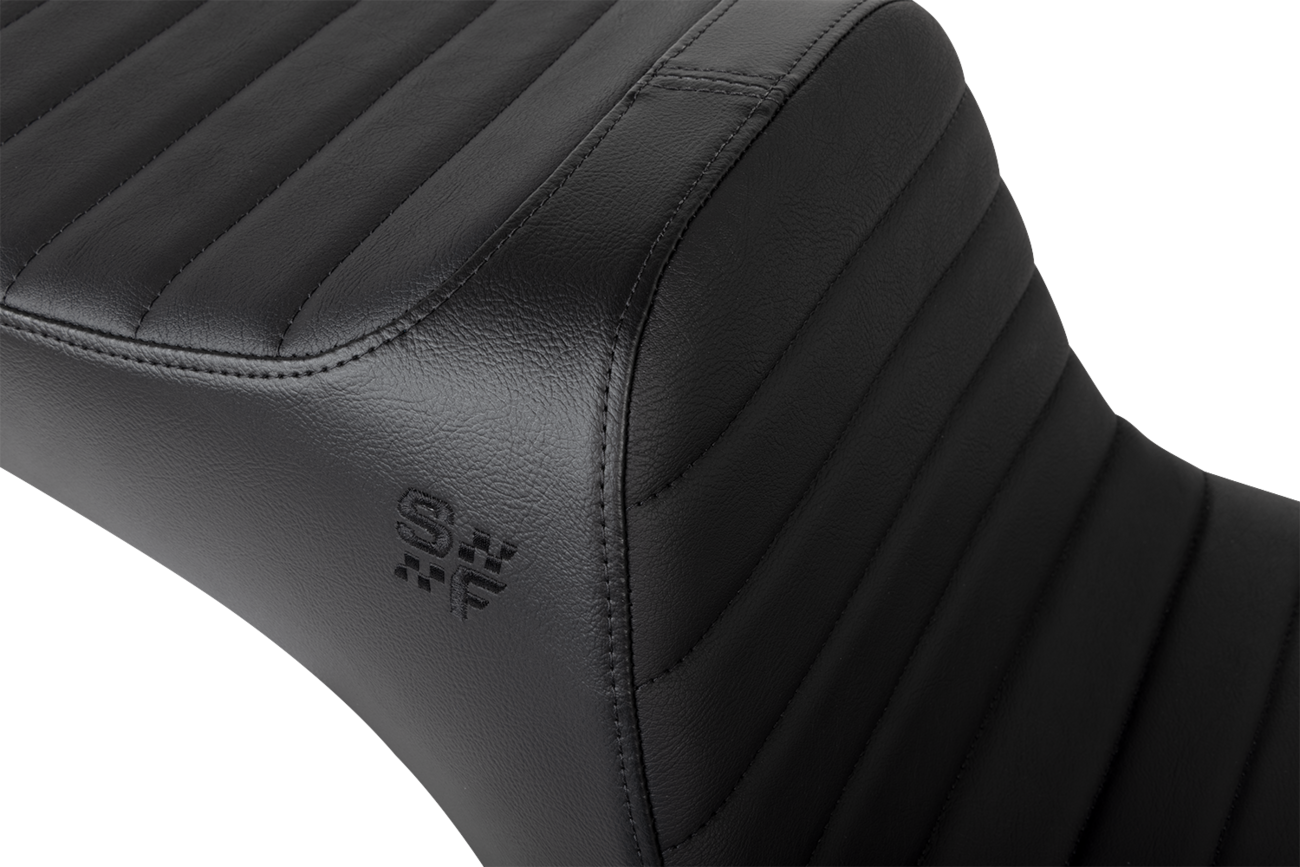 Slyfox Chariot Seat - Black Classic Stitch - Black Logo - FLSB '18-'21/FXLR '18-'26
