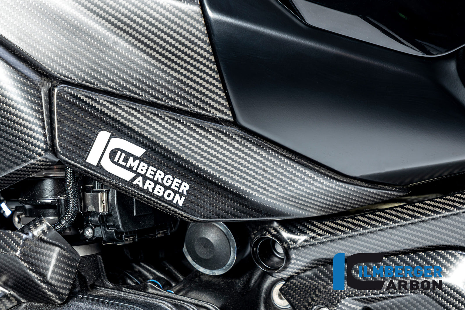 Ilmberger Carbon Lower Tank Cover Left BMW R 1300 GS - Matte / Twill