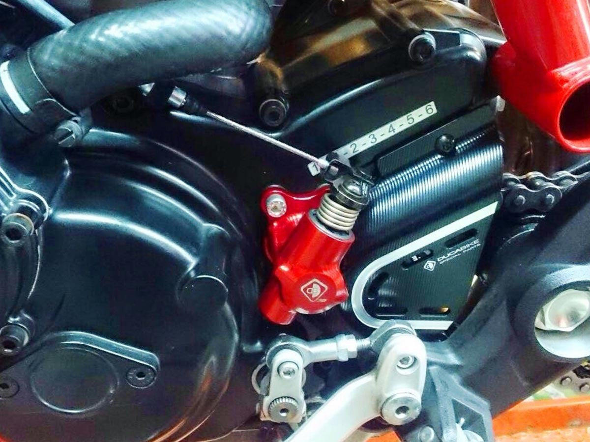 Ducabike DBK AFM01 Mechanical Clutch Actuator HYM821 - RED