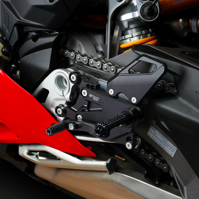 Bonamici Racing Adjustable Rearsets ”pista”- Ducati Panigale V4 - V4s- V4R (2025/2026)