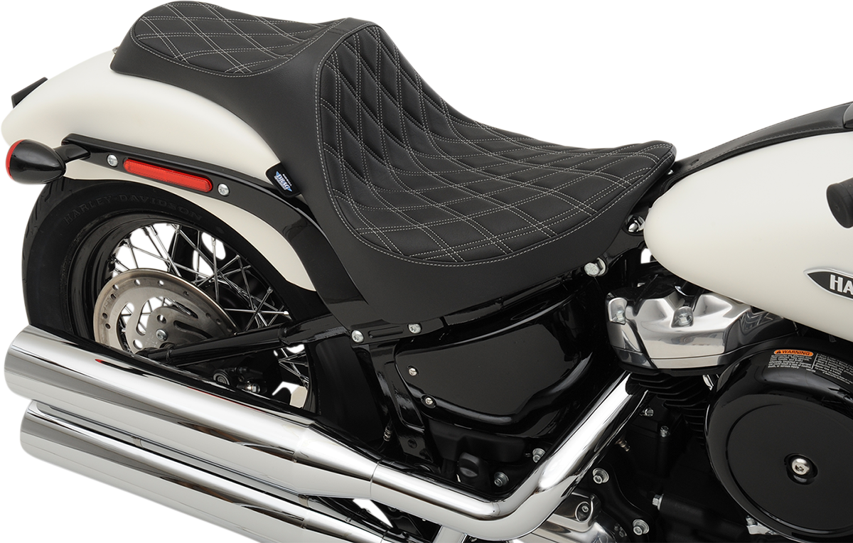 Drag Specialties Seats Predator III Seat - Double Diamond - Silver Stitching - FL/FX '18-'23