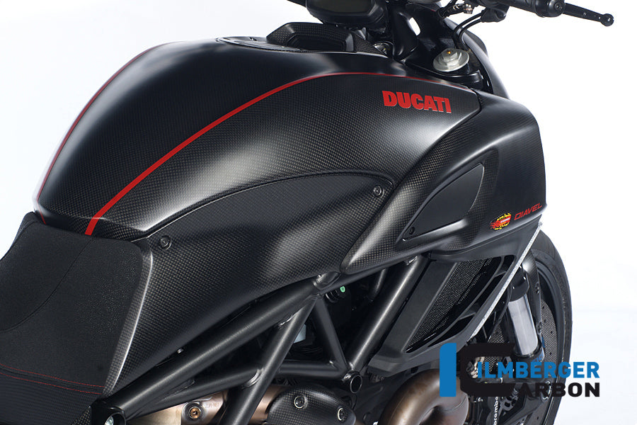 Ilmberger Carbon Right Side Cover On Tank Carbon