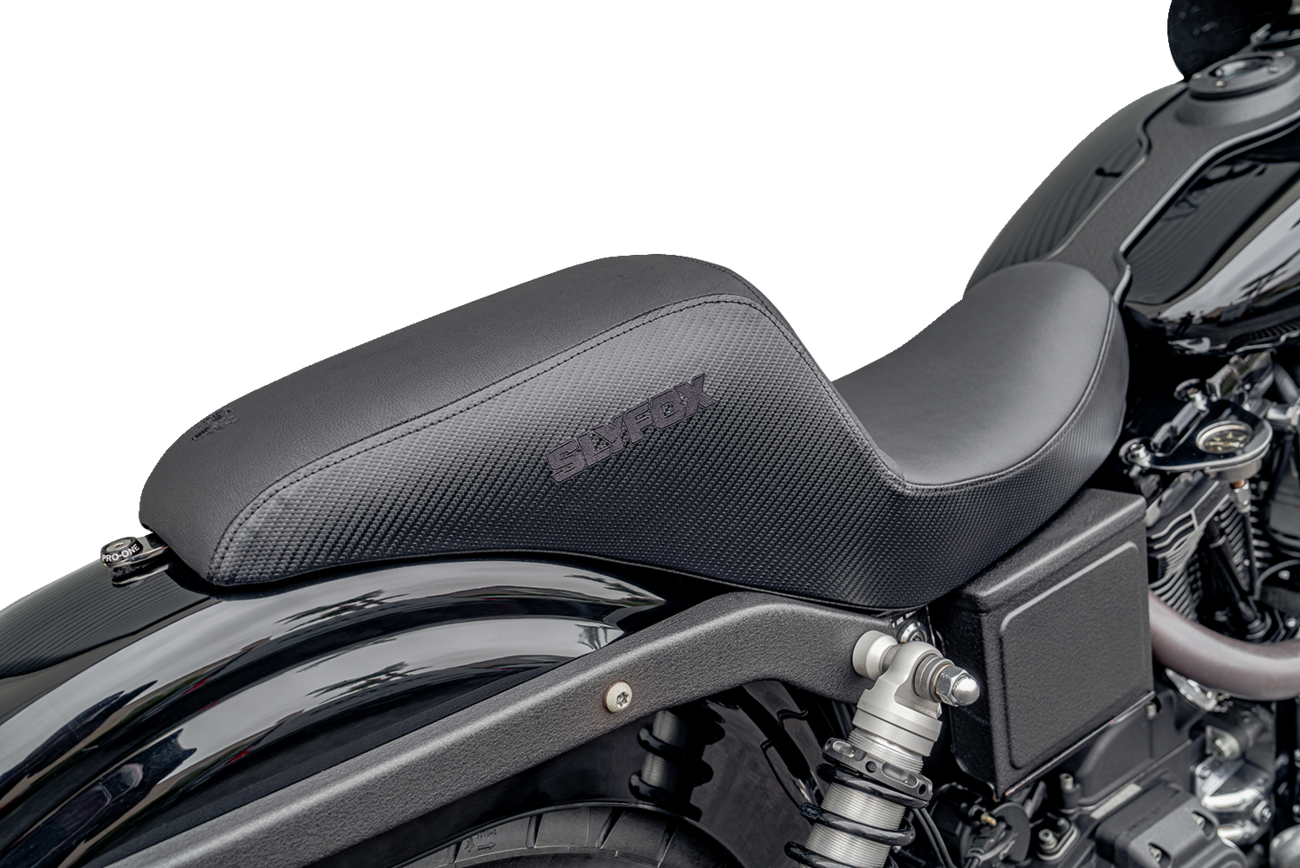Slyfox Drifter Seat - Black Logo - Black Vinyl W/ Slipstop - Carbon Fiber - Dyna '96-'03