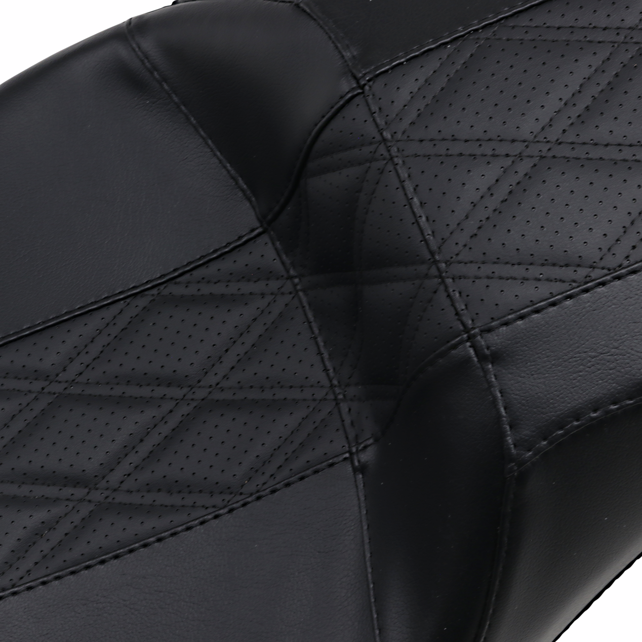 Le Pera Outcast GT-2 Seat - 2-Up - W/O Backrest - Black Double Diamond - Perforated - FL '08-'23