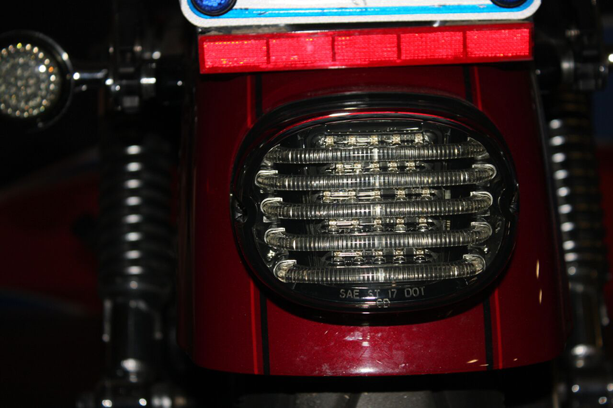 Custom Dynamics ProBEAM® Low-Profile LED Taillight Kit — With No Tag Light