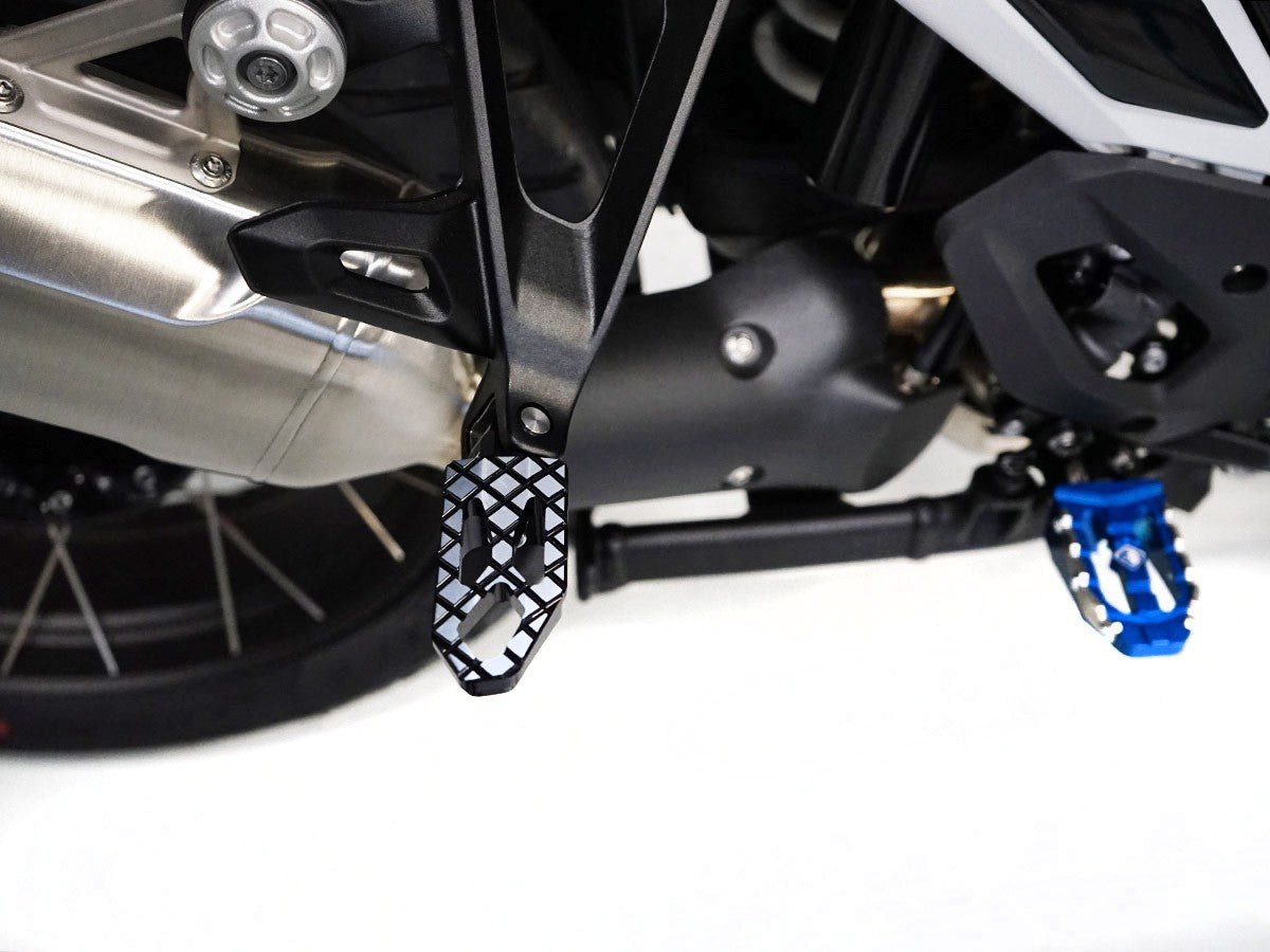 Ducabike DBK KPDM10 BMW R1300GS Touring Passenger Footpegs Kit