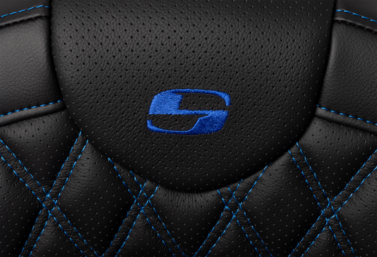 Saddlemen Roadsofa™ Seat - With Backrest - Blue Stitch - FL '08-'23