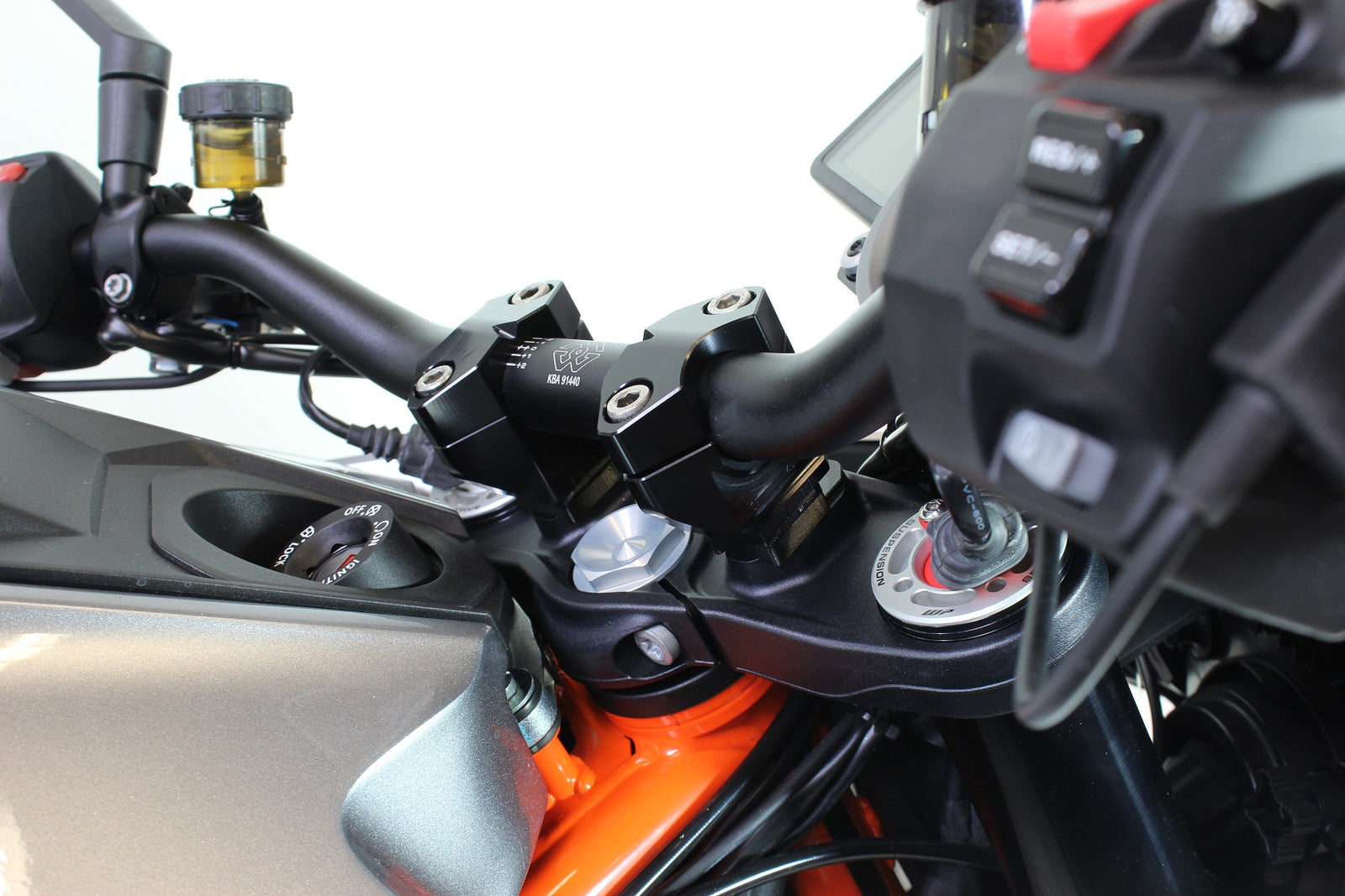 Gilles Tooling 2DGT Adjustable Handlebar Brackets